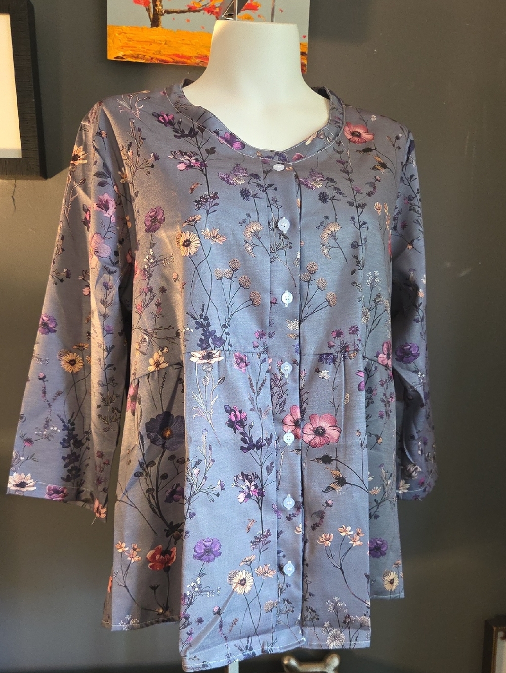 NWOT Large Grey Floral Blouse 3/4 Sleeves Polyester